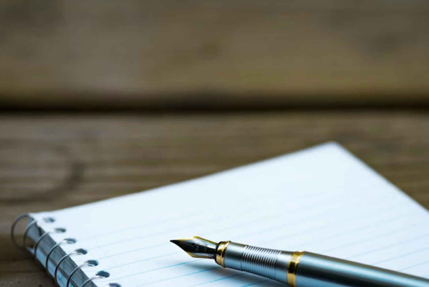 ERINNERUNGEN WERDEN ZUM FUNDAMENT